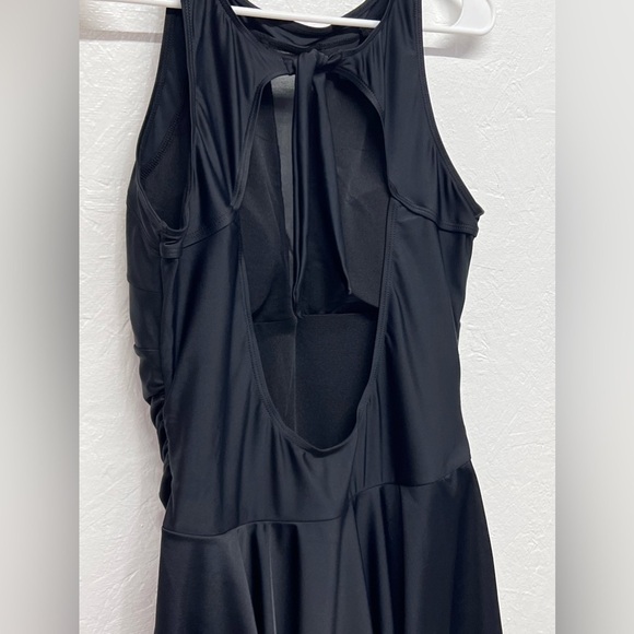 Women’s High Neck Skirted Swimsuit - Dailulin - Black - Picture 7 of 15